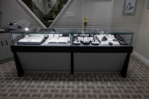 Jeff Walters Jewellery Standalone Showcase