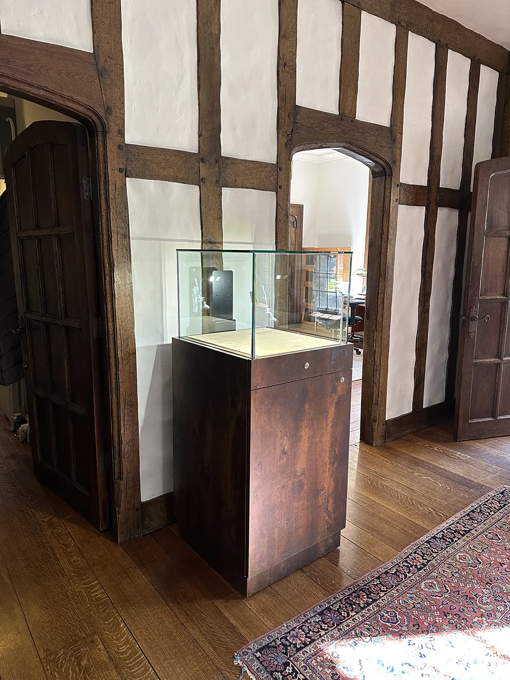 pedestal display cases
